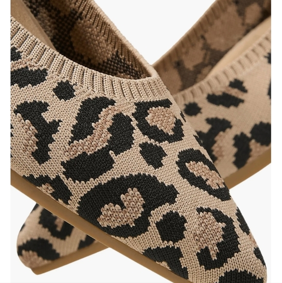 Leopard Print Women's Flats - Picture 2 of 6